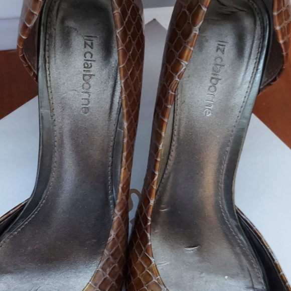 Peep toe shoes - Picture 6 of 6